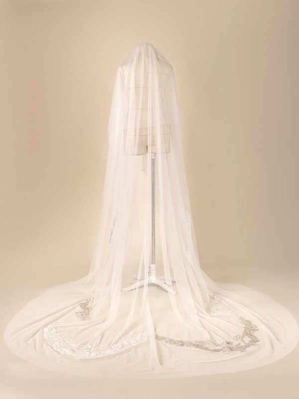 Personalized veil